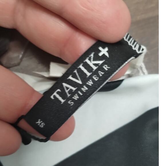 Tavik Swimwear NWT Size XS Black White Stripe Daydreamer Reversible Bikini Top - Picture 3 of 5